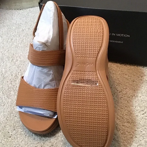 Vionic Women's Brown Sandals - Picture 3 of 5
